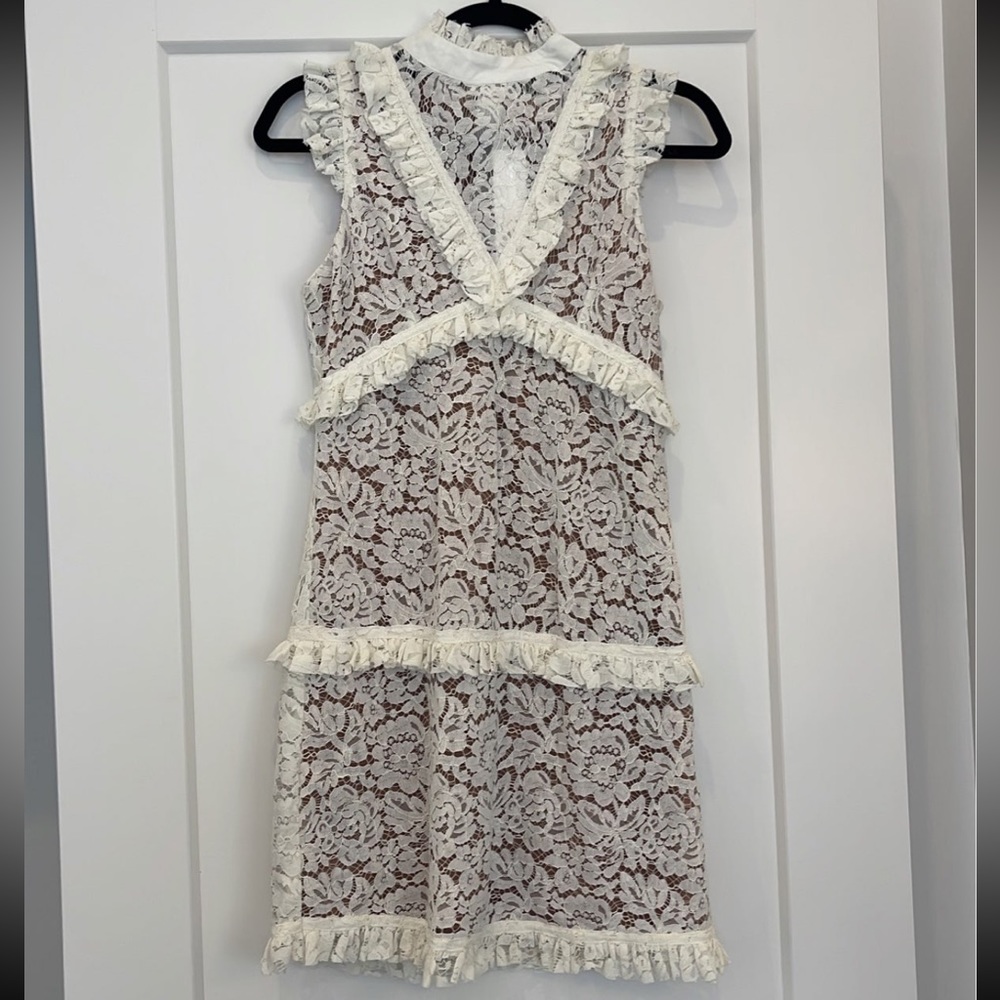 White lace dress